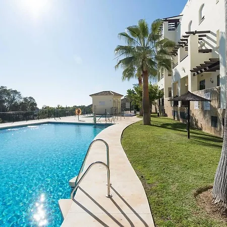 Sunny Golf Apartment *